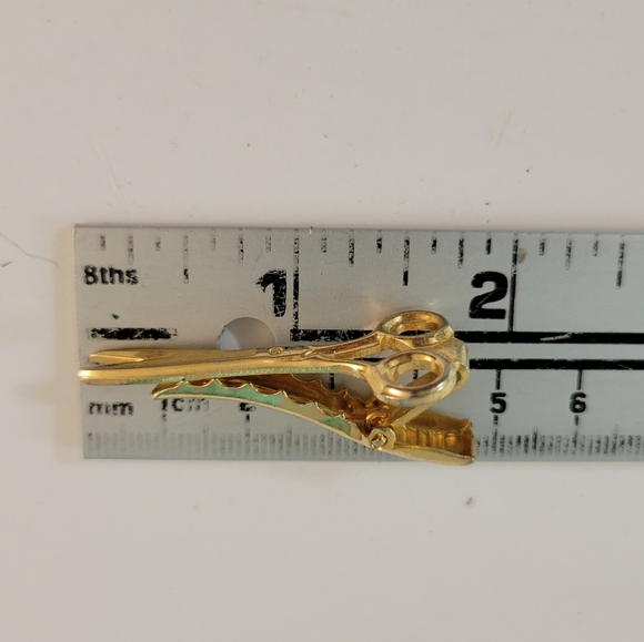 Goldtone Scissors Bar Tie Clip - Picture 4 of 5